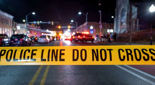 巴尔的摩发生大规模枪击案，造成2死28伤，警方展开调查