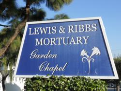 刘易斯殡仪馆(LEWIS & RIBBS MORTUARY)