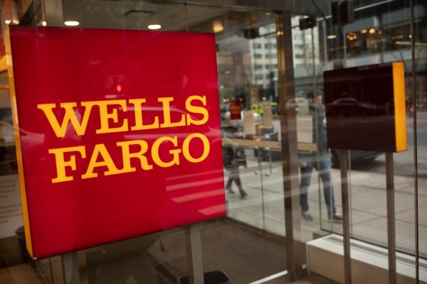 富国银行 DAE AD / WELLS FARGO BANK