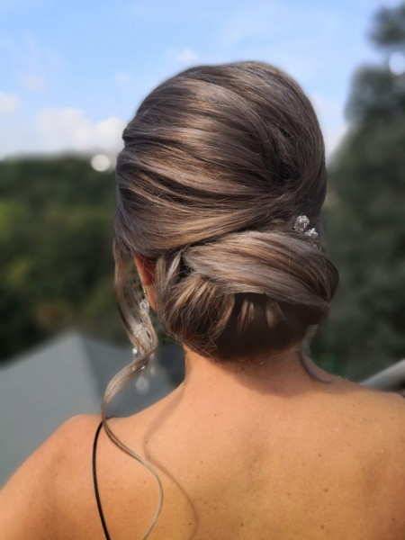 优美美发美容中心ELEGANT HAIR DESIGN