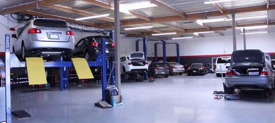  梦想自助修车厂-Your Dream Garage Do It Yourself Auto Shop