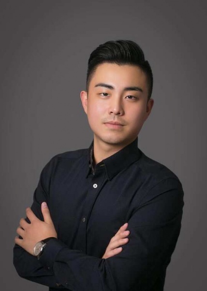 戎驰-Chi ( Eric) Rong