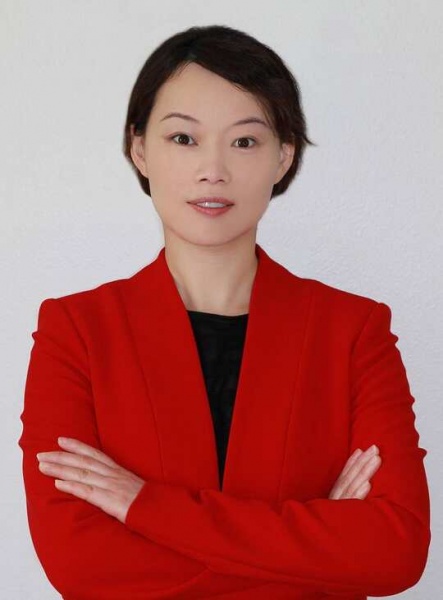 张静颐-Raina Zhang (微信:Raina-Zhang)