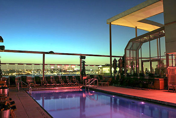 Plunge Rooftop Bar + Lounge