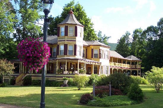 Fairlawn Inn