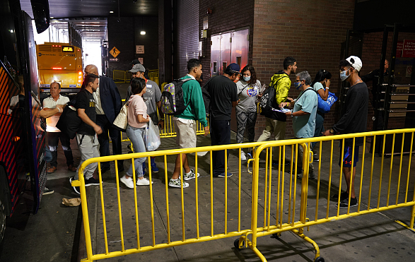 又一移民在纽约庇护所内自杀身亡 系今年9月以来第二起
