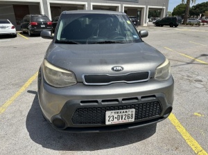 休斯顿出售2016年，kia soul 1.6L 4 cyl 131000英里