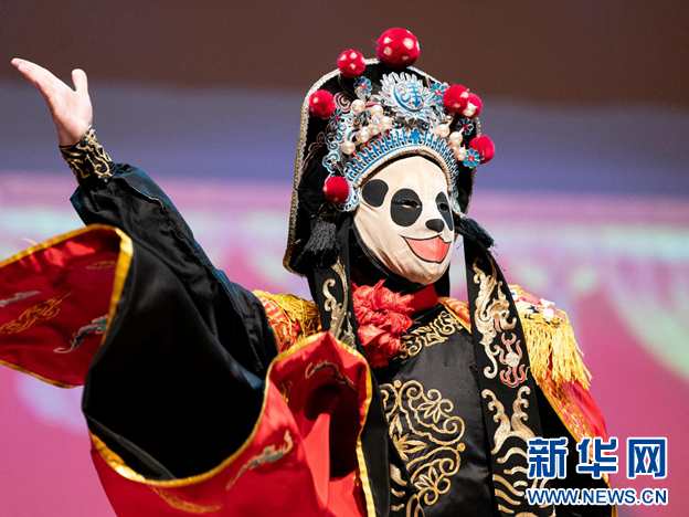 “欢乐春节＂成都川剧演出在美国休斯敦赢得喝彩
