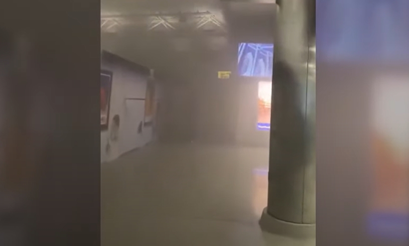 美国一机场自动扶梯起火：现场浓烟滚滚  9人受伤近千人被疏散